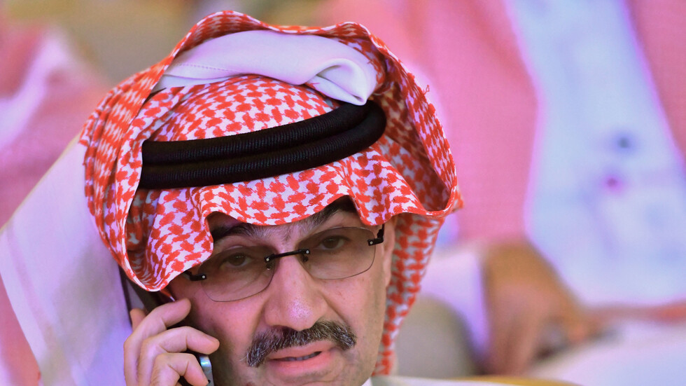 الوليد بن طلال  يتحمل تكاليف صفقة ياسين بونو