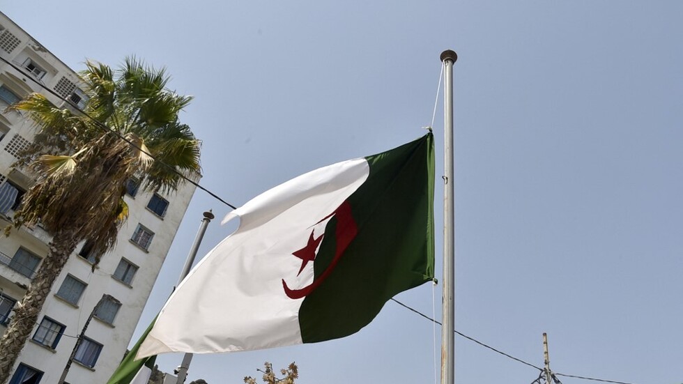 الجزائر ترفض طلب فرنسا فتح أجوائها أمام التدخل العسكري في النيجر