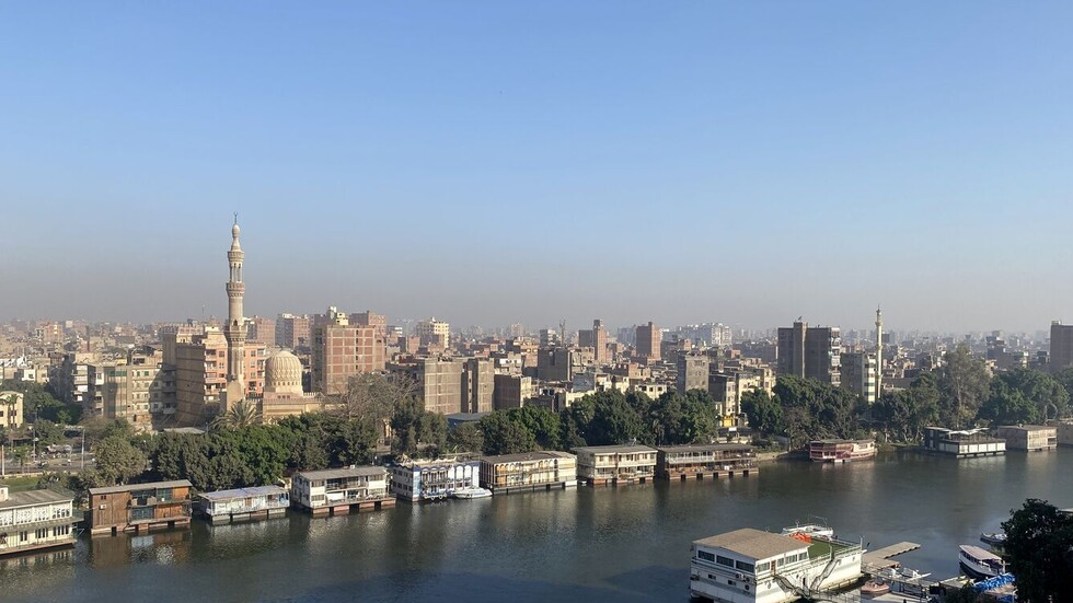 خبيرة: القاهرة استعادت قوة الجنيه تدريجيا والانضمام لـ