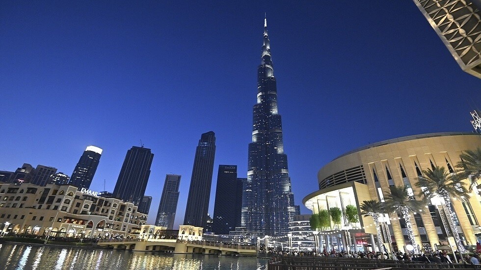 الإمارات تضيء برج خليفة بألوان علم ليبيا تضامنا مع ضحايا العاصفة "دانيال" (فيديو)