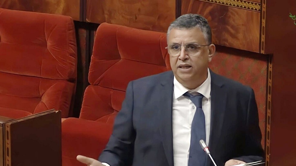 "زلزال الحوز".. وزير مغربي يعلق على جدل  أثاره خبر موافقته على دخول المساعدات الجزائرية