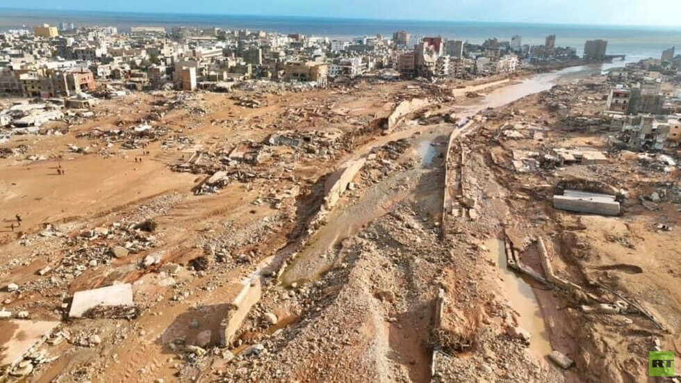 إقلاع الطائرة الإغاثية الثانية من الجسر الجوي الكويتي إلى ليبيا (صور)
