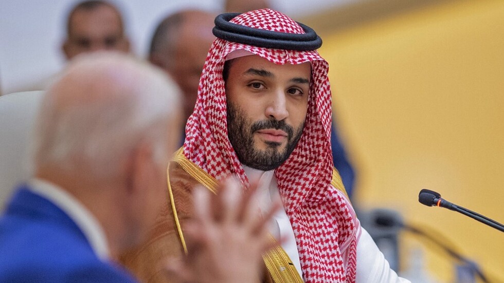 "نيويورك تايمز": مباحثات أمريكية سعودية لإبرام معاهدة دفاع مشترك