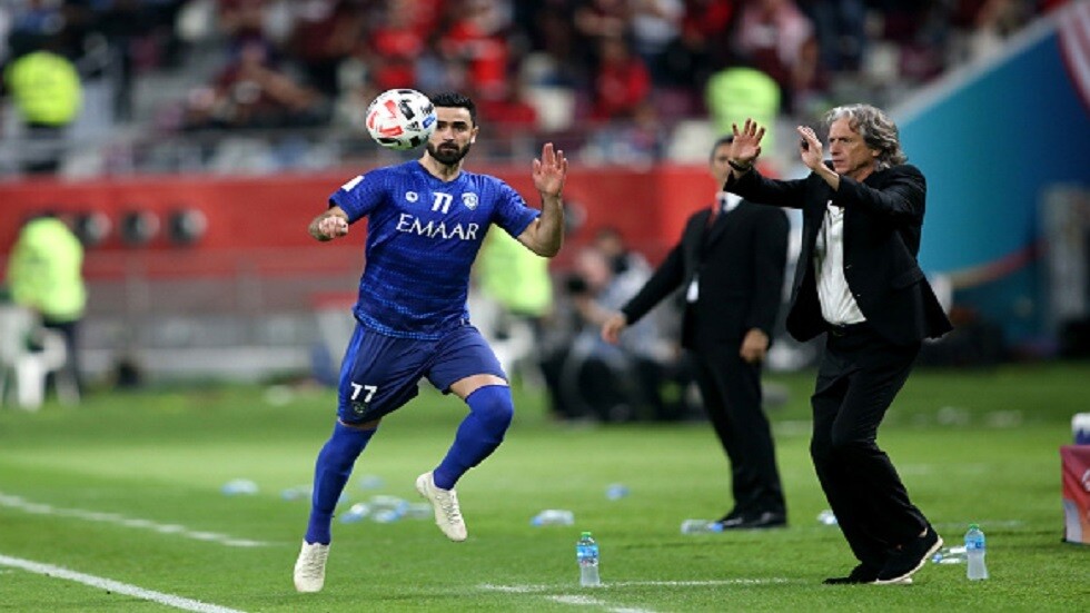 هجوم حاد على نجم السعودية بعد تعليقه على تعادل الهلال مع نافباخور بتدوينة "غير موفقة"