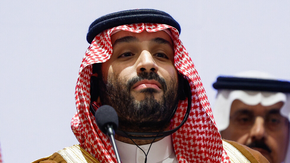 بن سلمان يرد على اتهام السعودية بممارسة "الغسيل الرياضي" ويكشف الرياضات التي يمارسها