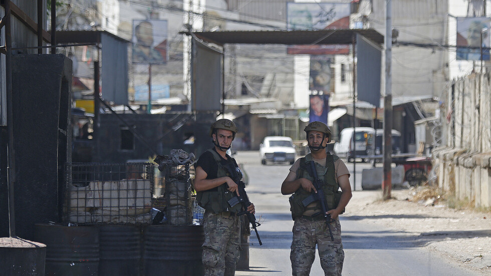 مراسلنا: إصابة ضابط لبناني بجروح طفيفة بقصف إسرائيلي