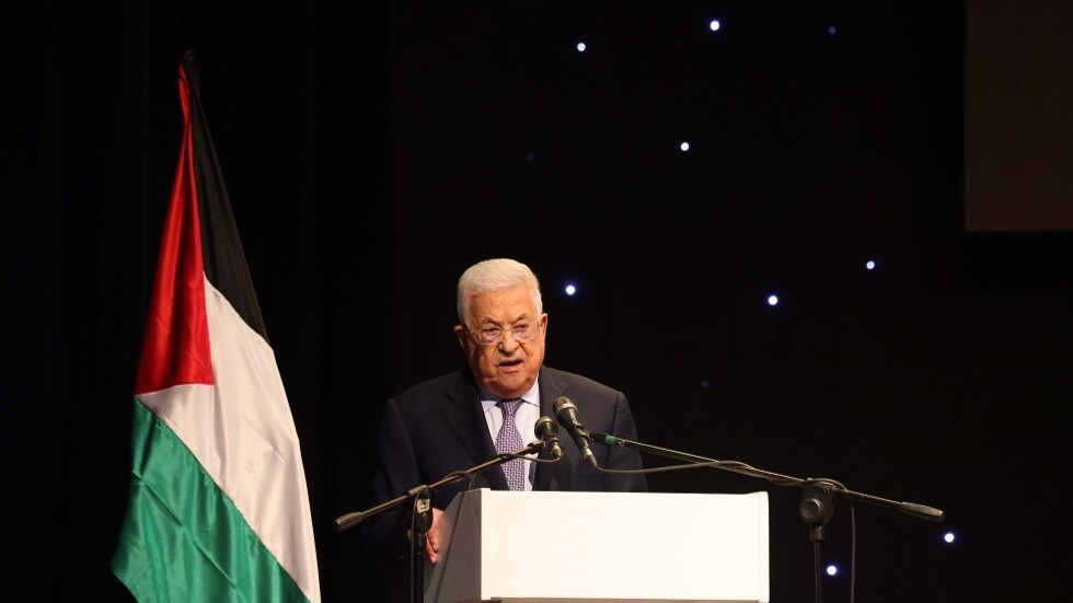 وكالة الأنباء الفلسطينية تعيد صياغة بيان للرئيس عباس هاجم "حماس" وتحذف فقرات منه