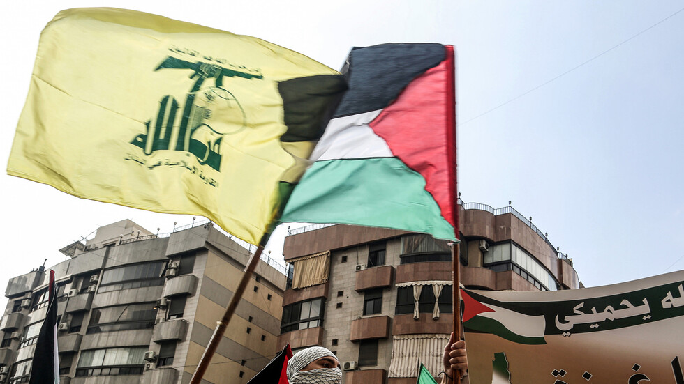 "حزب الله" يعلن قصفه مواقع رويسات العلم والعباد الإسرائيلية