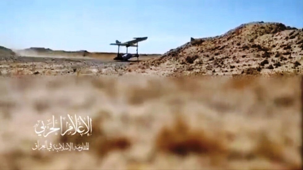 "المقاومة الإسلامية في العراق" تعلن استهداف قاعدة أمريكية بطائرة مسيرة (فيديو)
