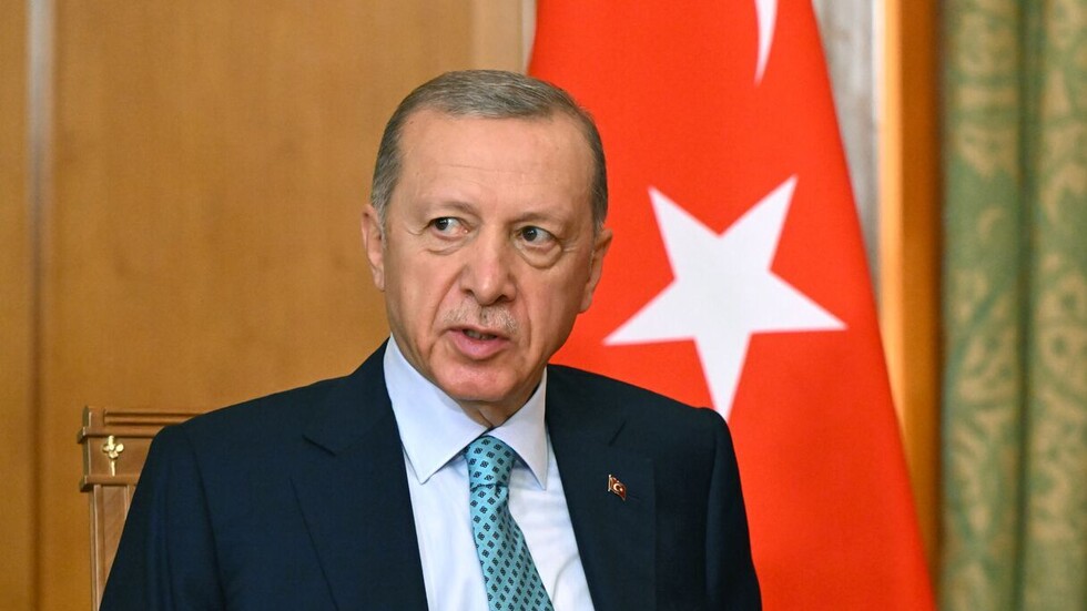 أردوغان يوقع على بروتوكول انضمام السويد إلى حلف الناتو