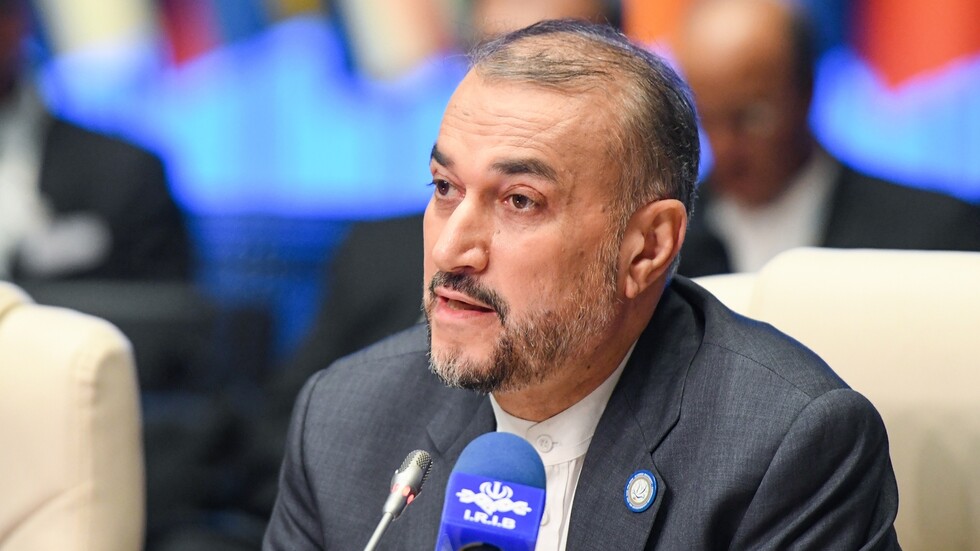 عبد اللهيان: لدى حزب الله من القوة ما يجبر الأمريكيين على طلب عدم فتح جبهة شمال إسرائيل