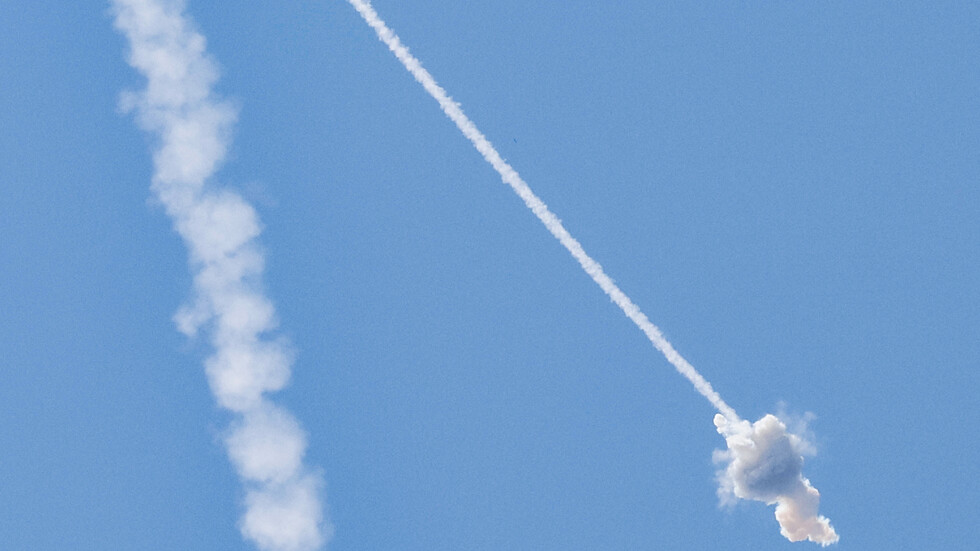كتائب القسام تعلن "قصف "ديمونا" برشقة صاروخية رداً على المجازر الصهيونية بحق المدنيين"