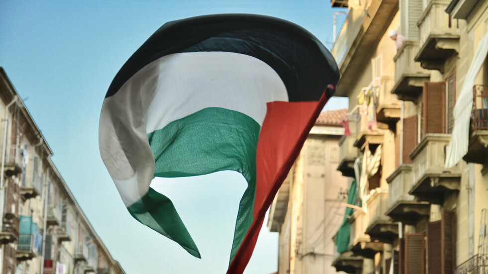 ما قصة أغنية "تحيا فلسطين" السويدية التي اجتاحت المظاهرات الداعمة لفلسطين؟