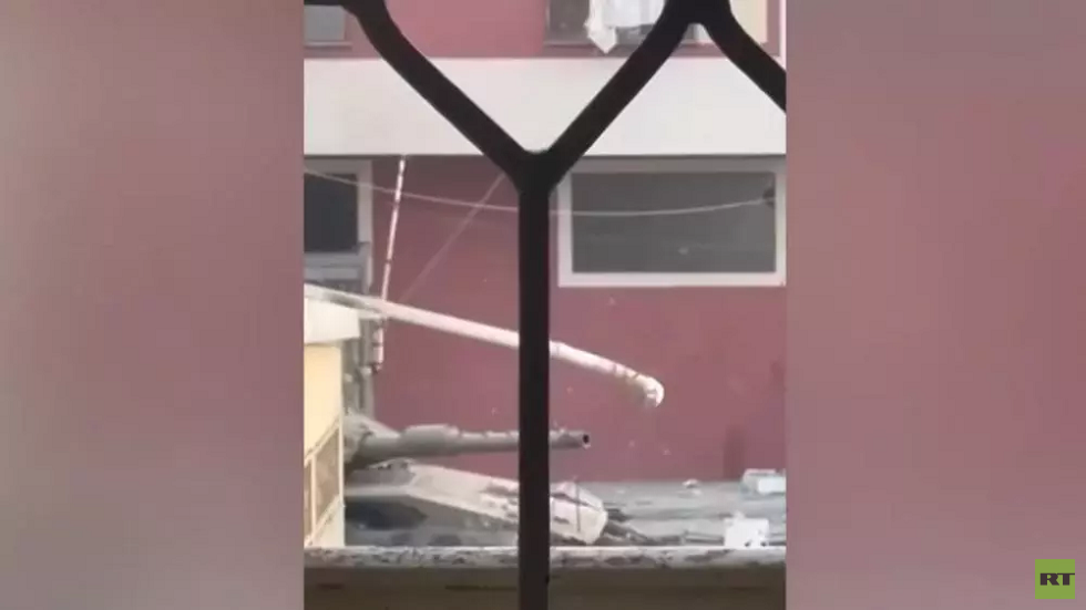 صحة غزة: الدبابات الإسرائيلية تحاصر عدة مشاف في غزة بينها الرنتيسي (فيديو)