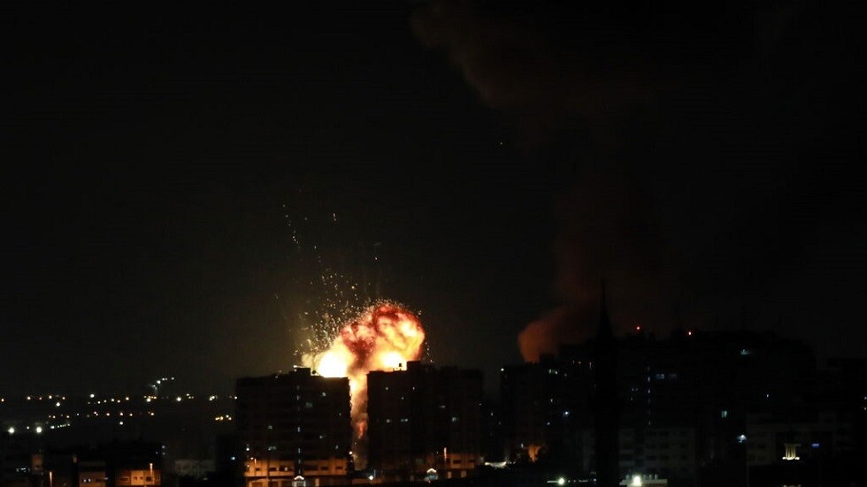غزة.. قتال هو الأعنف يجري حاليا في محيط مستشفى الشفاء وتل الهوى ومخيم الشاطئ وبيت لاهيا وبيت حانون