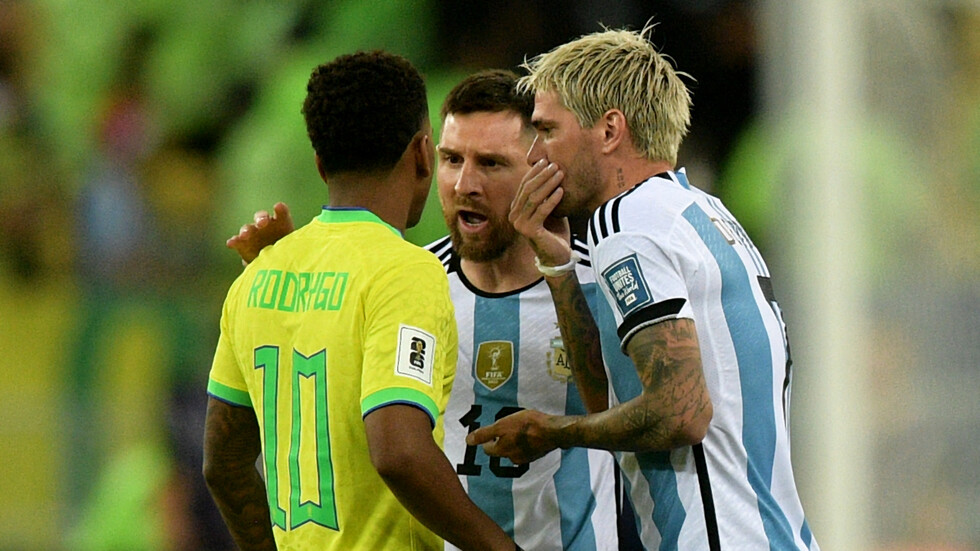 تفاصيل المشادة الكلامية التي دارت بين ميسي ونجم ريال مدريد