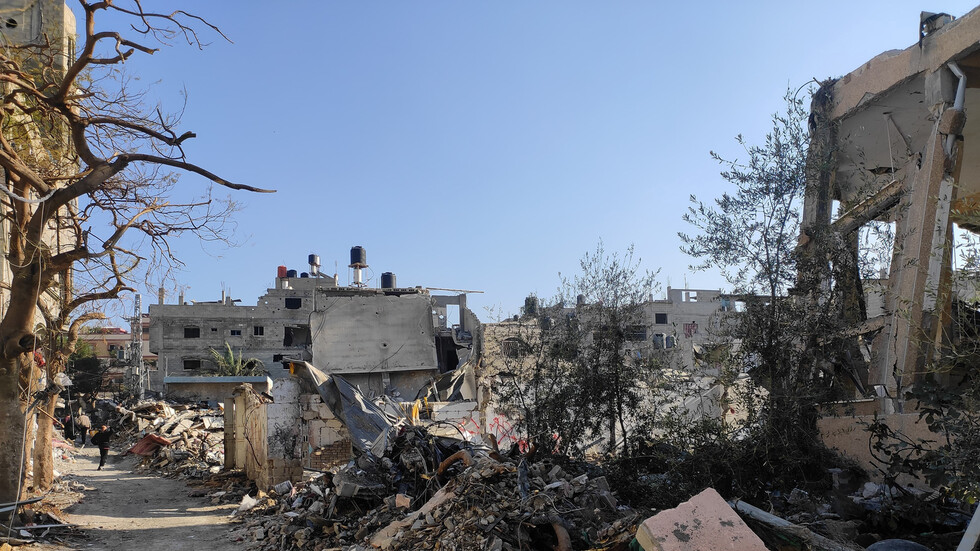 وسائل إعلام فلسطينية: سماع دوي انفجارات وإطلاق نار في شمال قطاع غزة
