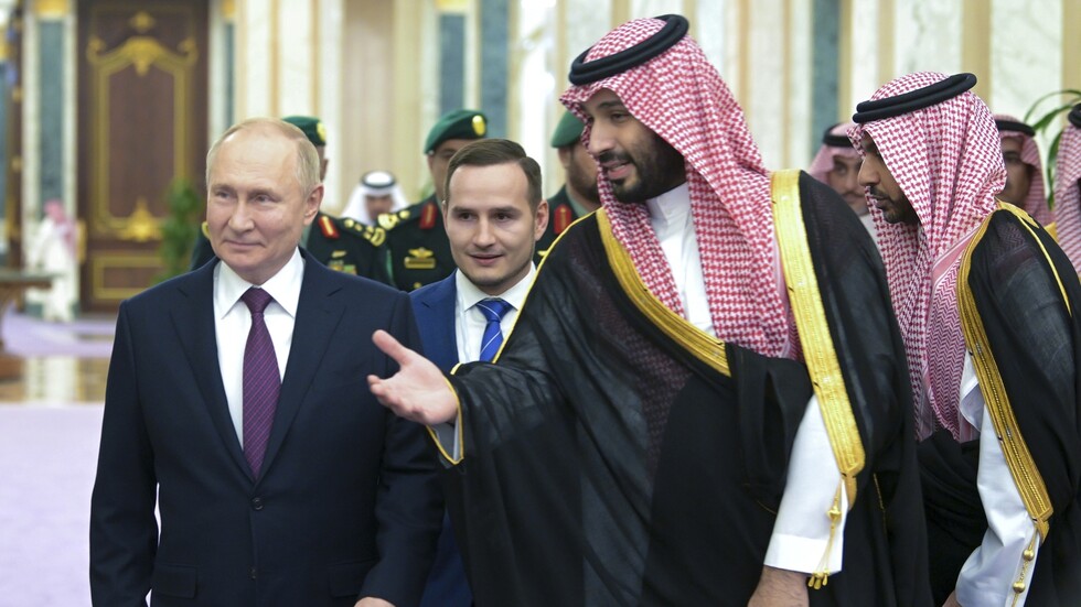 تفاعل كبير على السوشيال ميديا مع زيارة بوتين إلى الإمارات والسعودية