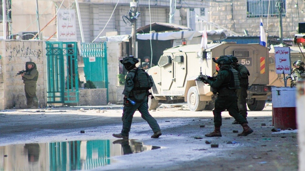 نادي الأسير الفلسطيني: القوات الإسرائيلية تعتقل سيدة مصابة بالسرطان من محافظة بيت لحم
