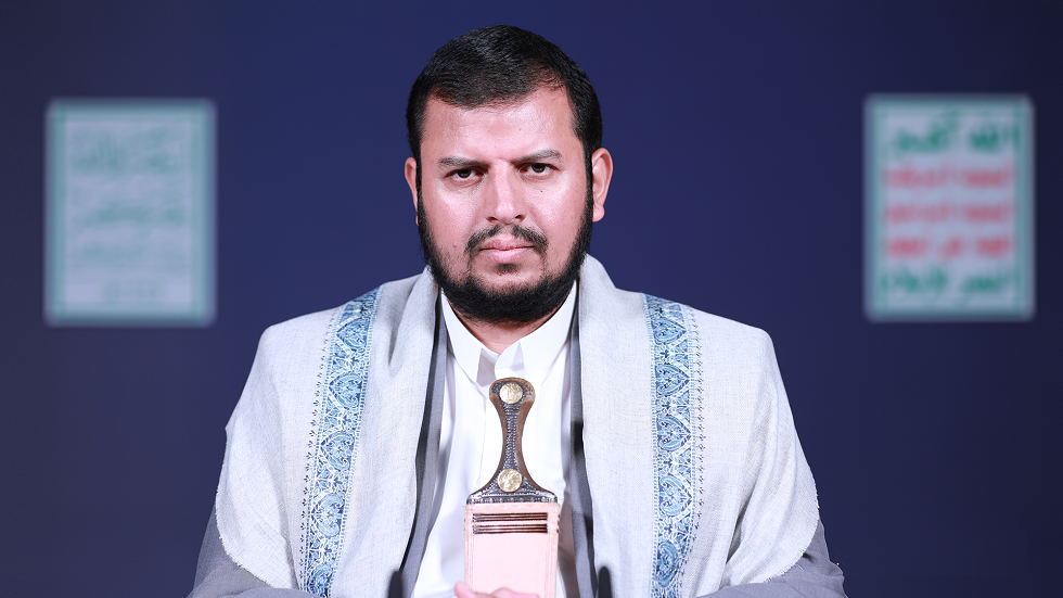عبد الملك الحوثي يتوعد الجيش الأمريكي بأقسى مما واجهه في أفغانستان ومما عاناه في فيتنام (فيديو)