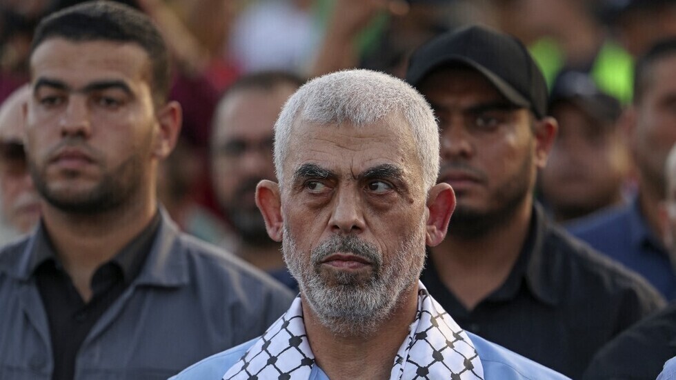 غالانت: السنوار "سيواجه قريبا فوهات بنادقنا"