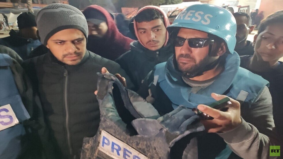 مقتل مراسل قناة القدس مع عدد من أفراد أسرته إثر قصف إسرائيلي استهدف منزله في غزة