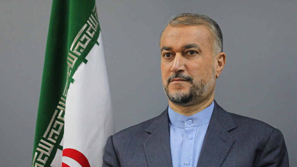 وزير الخارجية الإيراني لنظيره البريطاني: الرد على أي مغامرة أو اعتداء إسرائيلي سيكون قويا