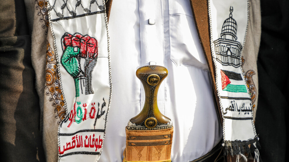 "المجلس السياسي الأعلى في اليمن" يعلن رده على الضربات الأمريكية البريطانية ويحدد "الأهداف المشروعة"