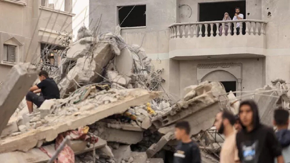 "فايننشال تايمز": الدول العربية تقوم بتطوير مبادرة لحل الصراع بين الفلسطينيين والإسرائيليين