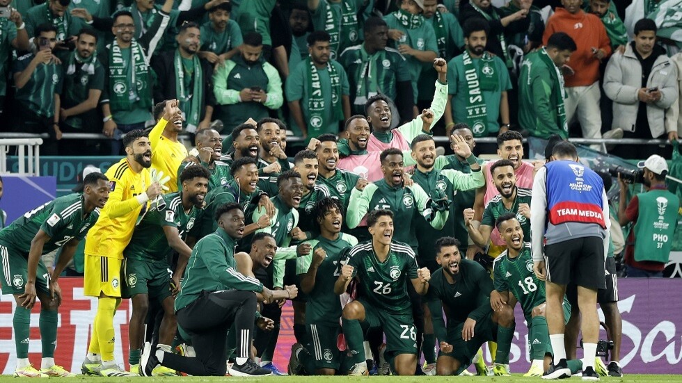السعودية تكتفي بهدفين في مرمى قرغيزستان رغم لعب الأخيرة بـ9 لاعبين (فيديو)