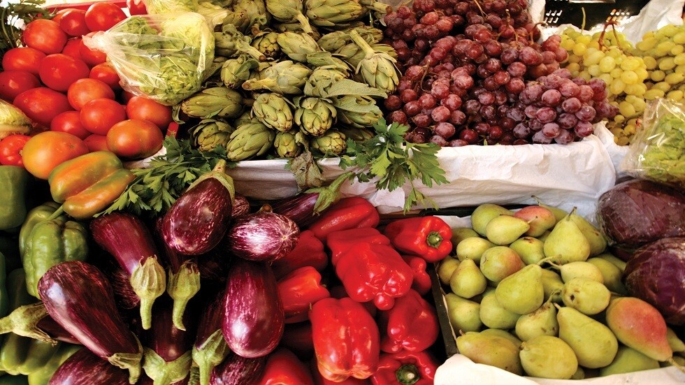 الطريقة الصحيحة لغسل الفواكه والخضروات