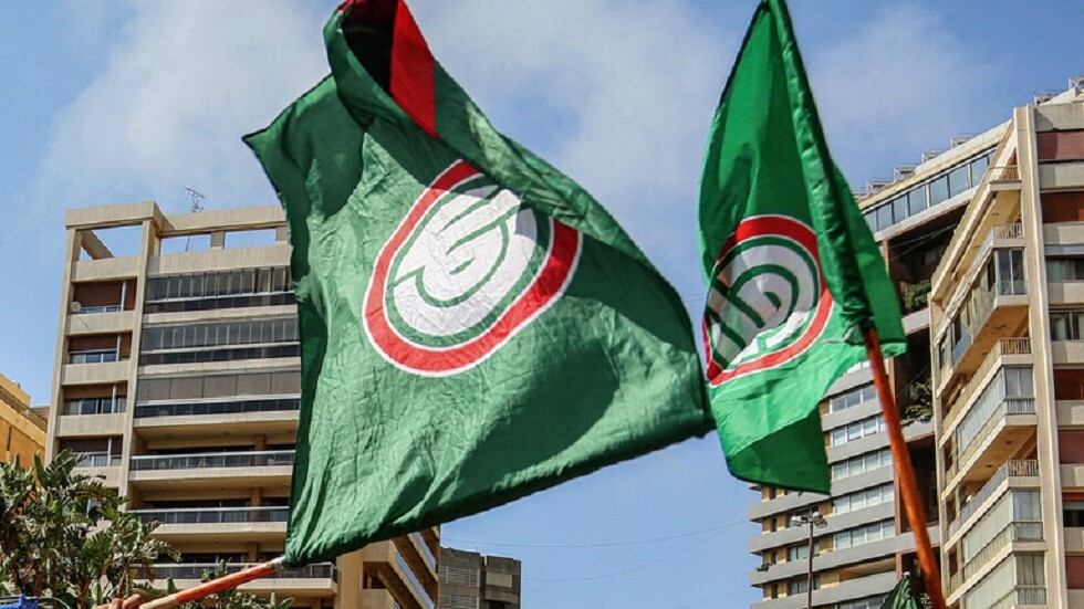 حركة "أمل" تشيع 3 من عناصرها قتلوا بغارة إسرائيلية على جنوب لبنان (فيديو+صورة)