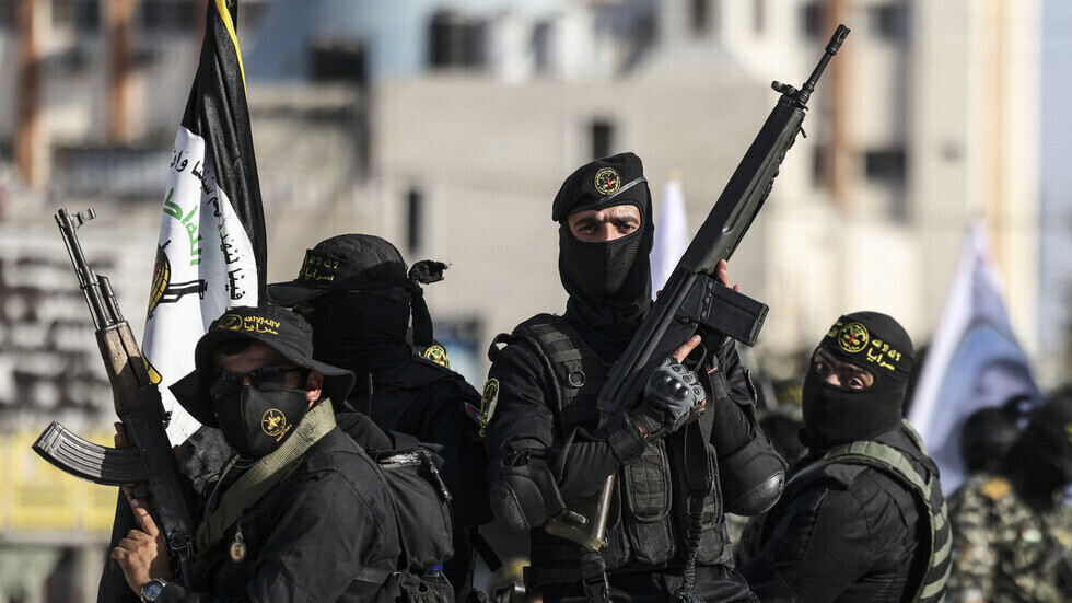 "سرايا القدس" تعرض مشاهد من استهداف جنود وآليات الجيش الإسرائيلي شرقي جباليا (فيديو)