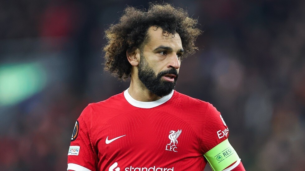 "تم توقيع العقود".. ميدو يفجر مفاجأة مدوية بشأن انتقال محمد صلاح للدوري السعودي