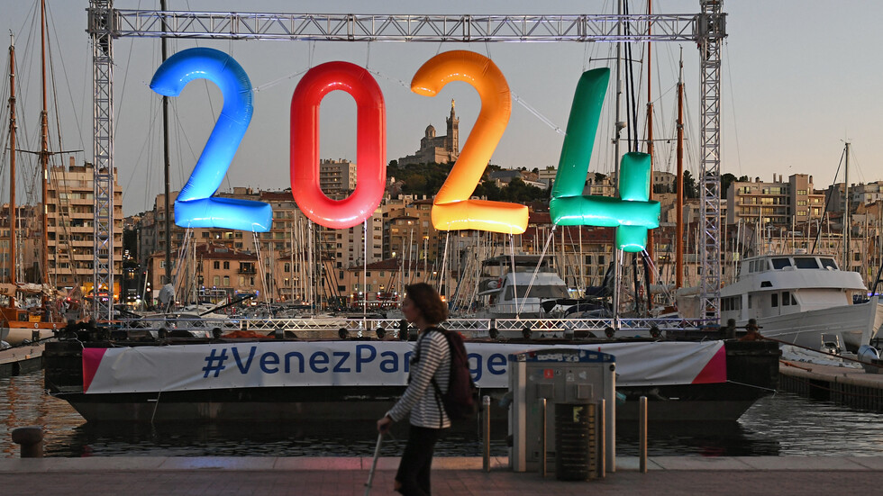 القمل وحشرات الفراش..  أزمة فرنسية تهدد أولمبياد باريس 2024