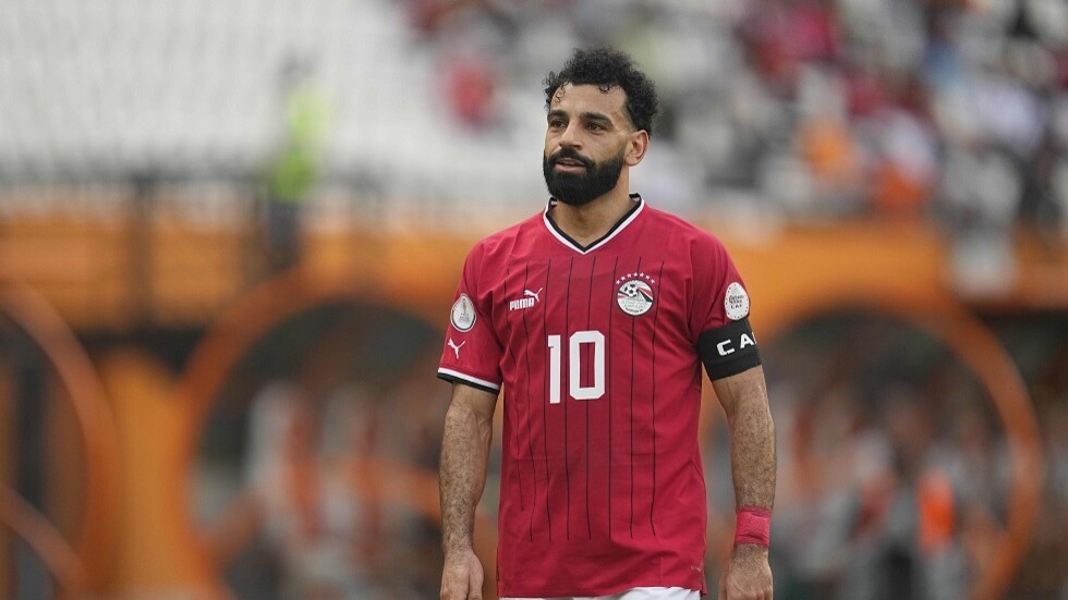 وزير الشباب والرياضة المصري يتواصل مع صلاح ويكشف سبب عدم انضمامه للمنتخب
