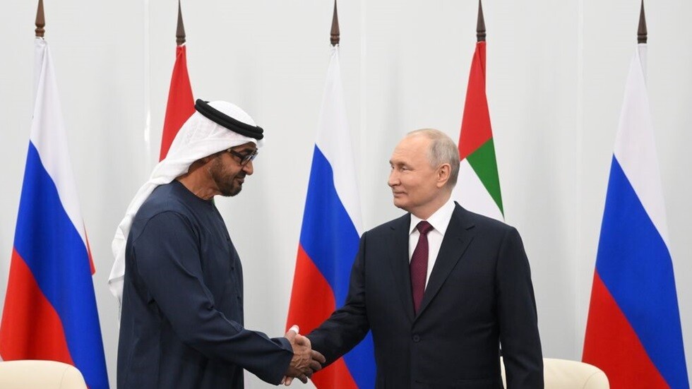 خلال اتصال هاتفي.. الرئيس الإماراتي يهنئ بوتين بفوزه في الانتخابات ويبحث معه الوضع في غزة