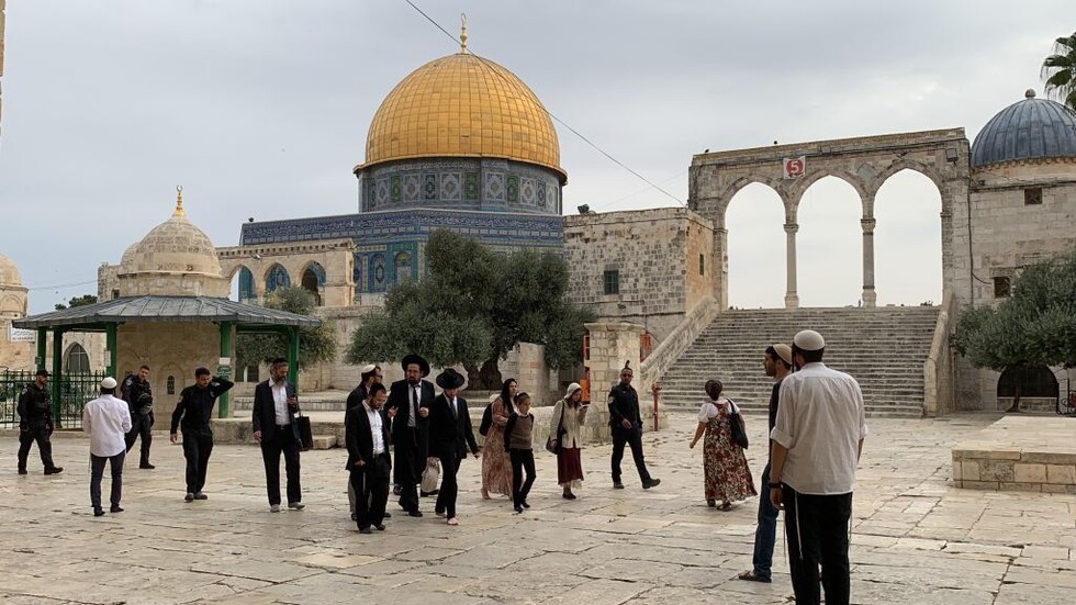 أول أيام "الفصح اليهودي".. القدس ثكنة عسكرية ومستوطنون يقتحمون الأقصى (فيديوهات)