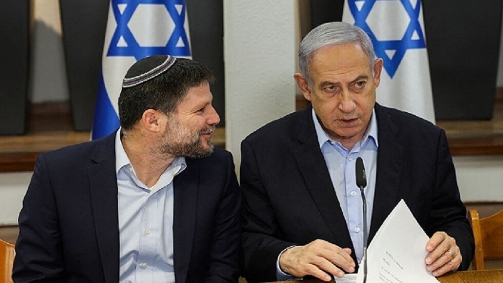 سموتريتش يطالب بإسقاط الحكومة الفلسطينية بعد قيامها بـ"خطوة خطرة وغير مسبوقة تجاوزت الخطوط الحمراء"