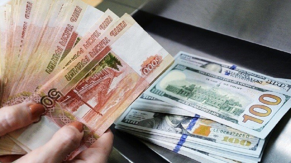 "بلومبيرغ": المليارديرات الروس يعيدون أصولهم إلى روسيا