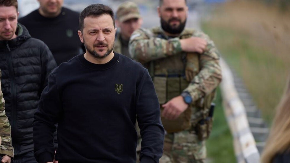 زيلينسكي يقيل المسؤول عن أمنه الشخصي