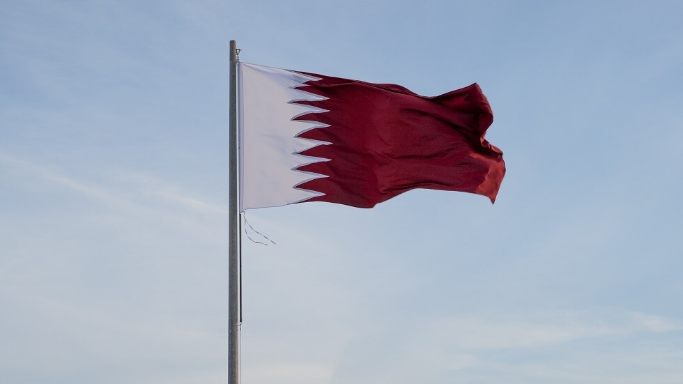 قطر للطاقة تستحوذ على حصة في منطقتين استكشافيتين للغاز في مصر