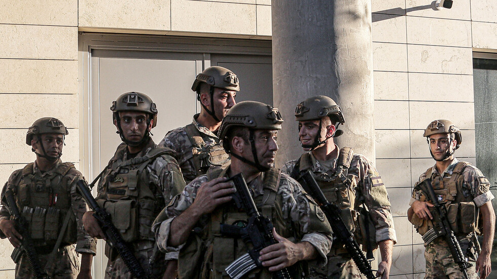 لبنان.. الجيش يفشل مخططا لاستهداف أحد مراكزه ويقبض على 8 مؤيدين "لداعش"