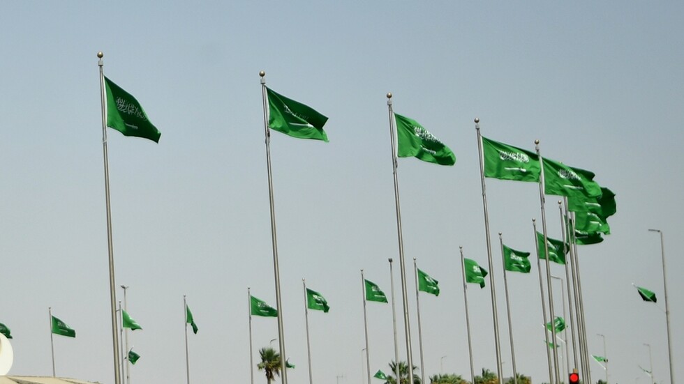 السعودية.. السلطات تحبط محاولات عمالة عربية "للتلاعب بأرواح الناس من أجل حفنة من المال" (فيديو)