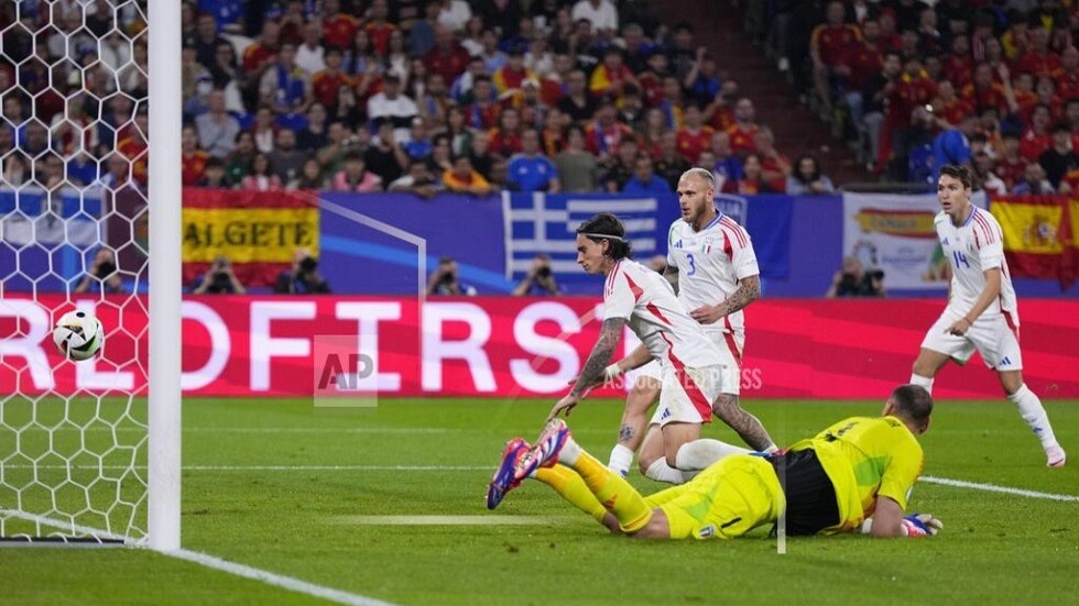 "يورو 2024".. إسبانيا تفوز على إيطاليا بـ"نيران صديقة".. فيديو