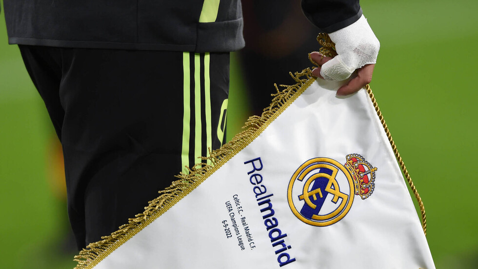 بعد 23 عاما.. ريال مدريد يعلن رسميا رحيل أحد نجومه عن صفوف الفريق