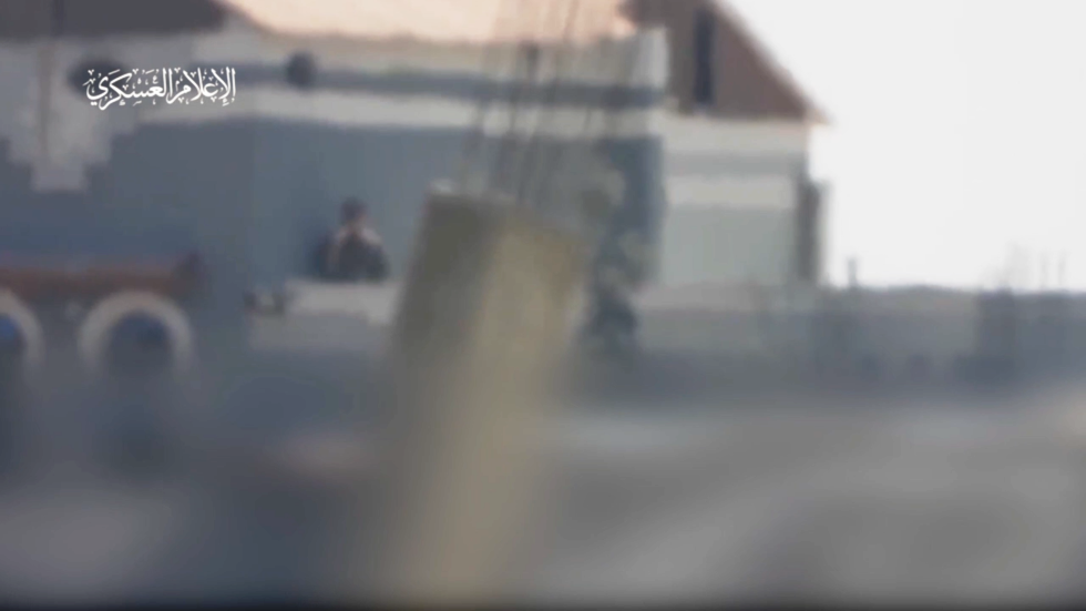 شاهد.. "كتائب القسام" تنشر فيديو لعملية قنص الرقيب إيال شاينز في محيط مسجد الشبيلي شرق مدينة رفح