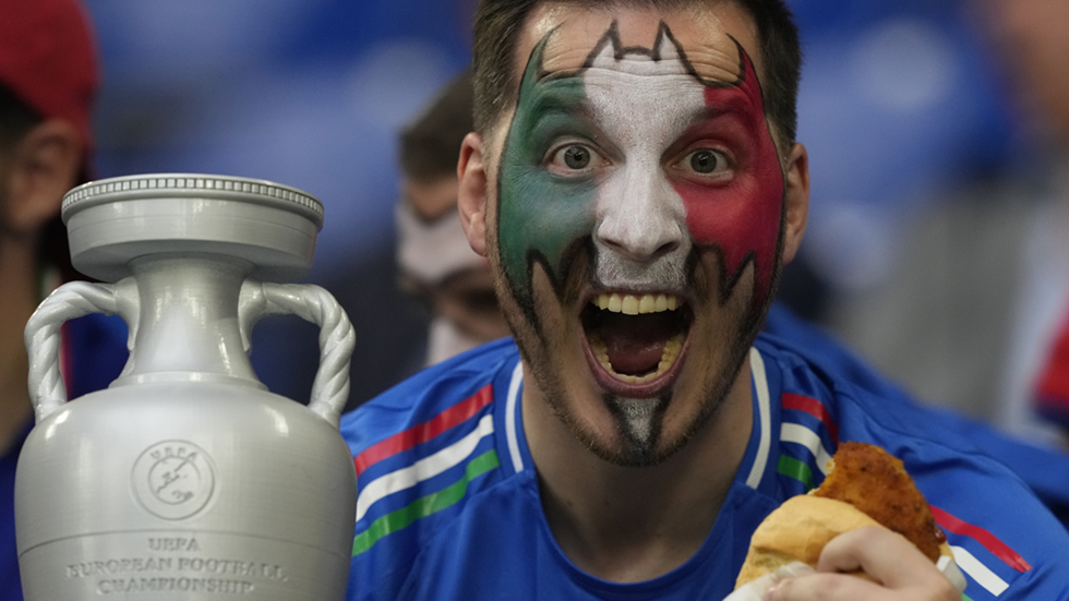 الشعراوي يقود إيطاليا أمام سويسرا في ثمن نهائي "يورو 2024"