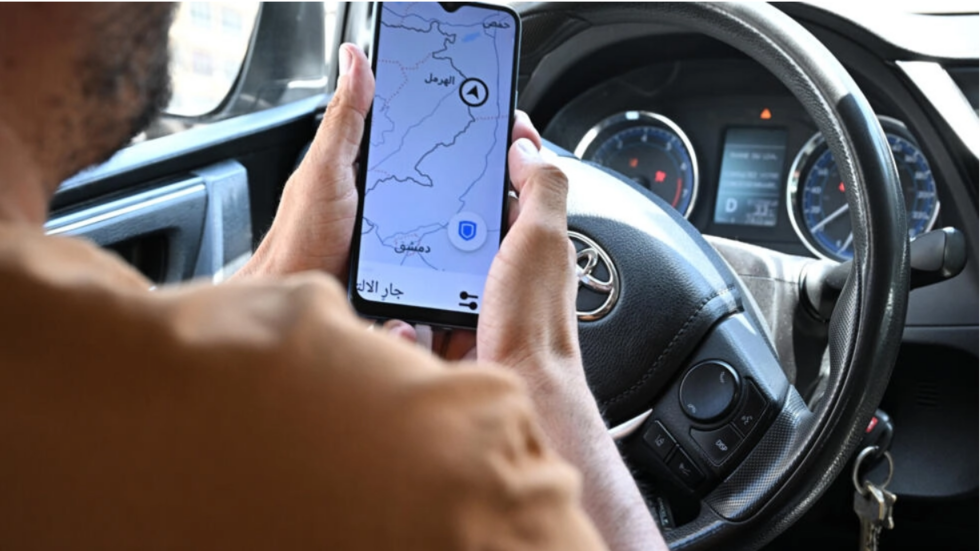 "أ ف ب": إرباك في الحركة الأرضة والجوية بلبنان بسبب تشويش إسرائيل على نظام GPS