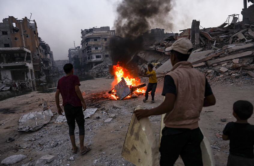 قتلى وجرحى بقصف إسرائيلي لمناطق متفرقة في قطاع غزة (صور)